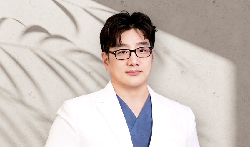 윤정욱 총괄원장님 사진